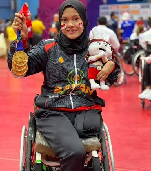 Leni Marlina Atlet Tenis Meja Riau Lolos ke Paralimpiade Paris 2024 ...