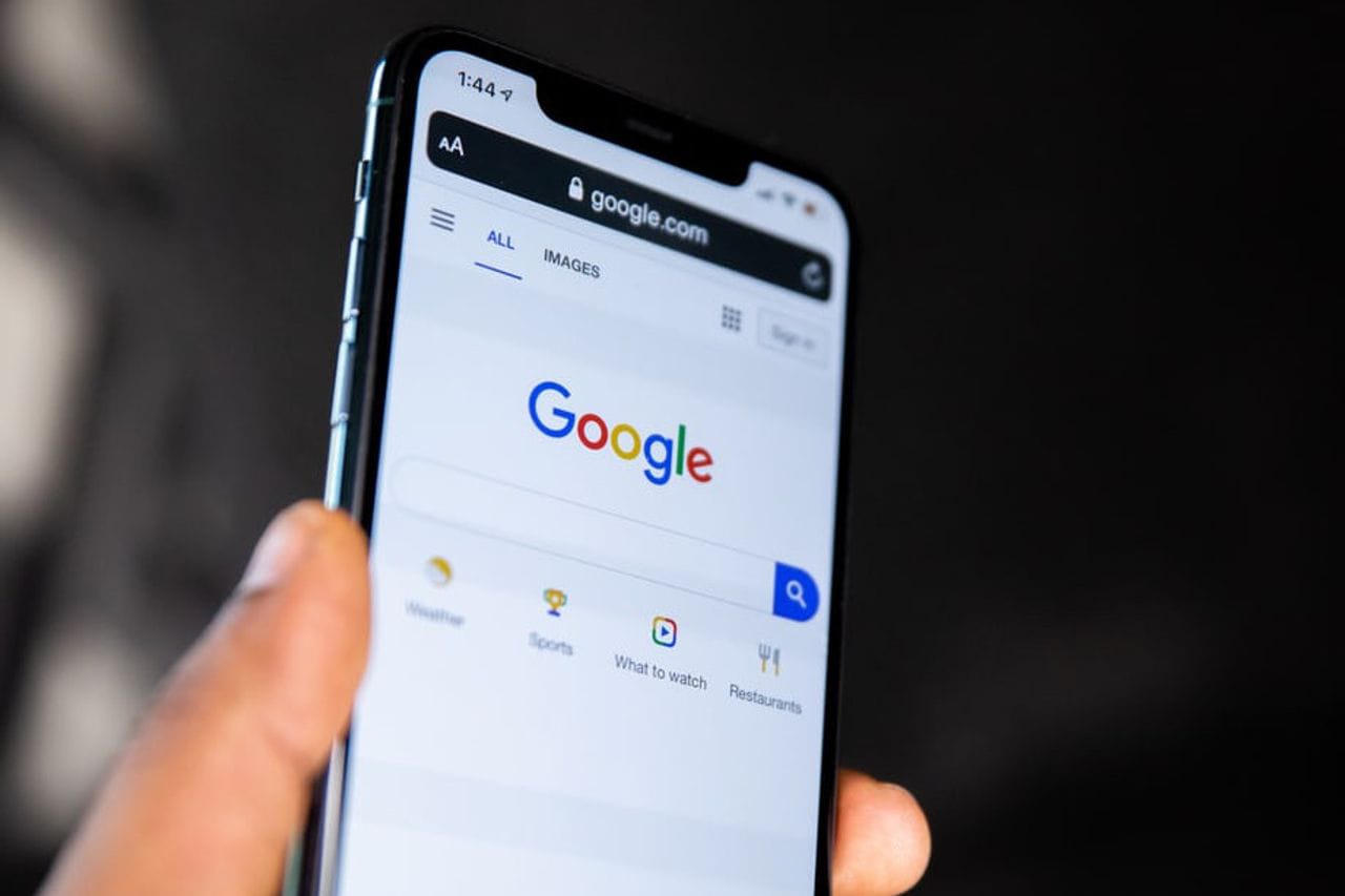 Begini Cara Agar Ponsel Anda Tak Bisa Dilacak Google