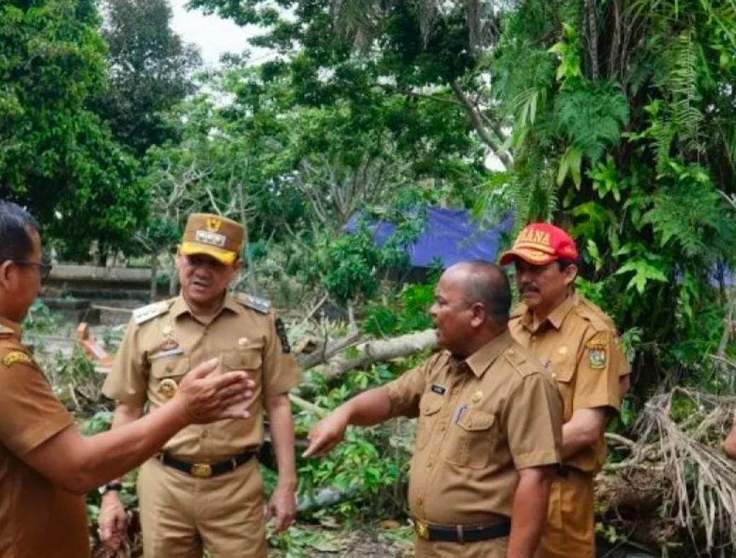 Puting Beliung Rusak 3 Sekolah dan 52 Rumah di Kampar