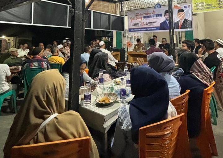 Dialog Santai Agung Nugroho dengan Warga Simpang Tiga di Warung Pinggiran Jalan, Respon Keluhan dan Aspirasi Masyarakat