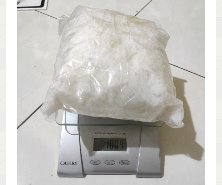 Bawa 1 Kilogram Sabu, Seorang Pria di Pekanbaru Babak Belur Usai Tabrak Pohon Saat Dikejar Polisi