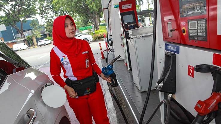 Bikin Kantong Jebol, Pertamina Naikkan Harga Pertamax Mulai Besok Jadi Rp 14.300 per Liter di Riau