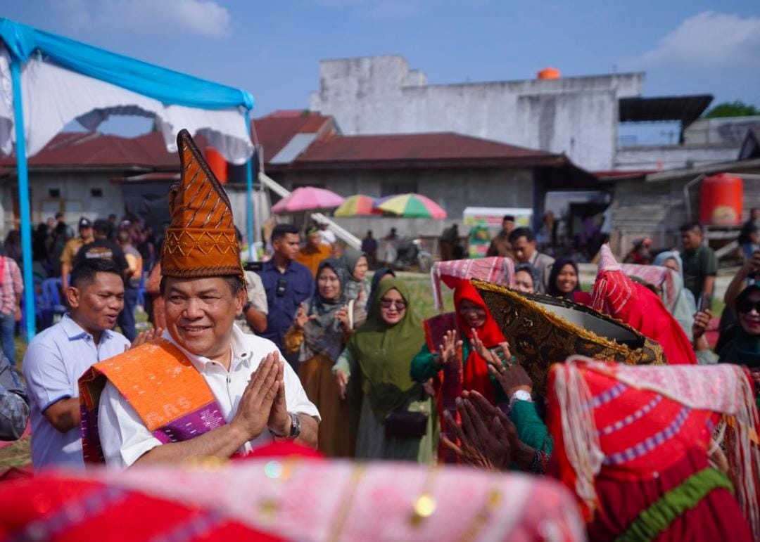 Warga Kandis Gembira Sambut Kedatangan SF Hariyanto: Riau Miniatur Indonesia Raya, Penuh Toleransi!