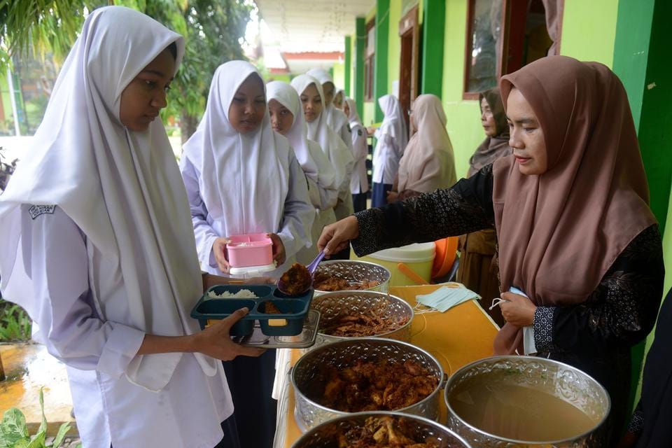 Persiapan Program Makan Siang Bergizi Gratis di Pekanbaru, Pj Walikota Tinjau Stok bahan Pangan