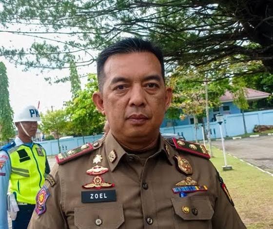 Spanduk Balon Kepala Daerah Banyak Langgar Perda, Satpol PP Pekanbaru Klaim Lakukan Penertiban