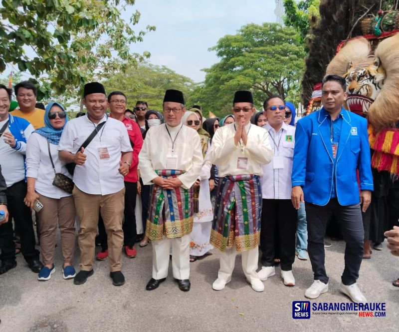 Diiringi Beragam Kesenian Tradisional, Pasangan 