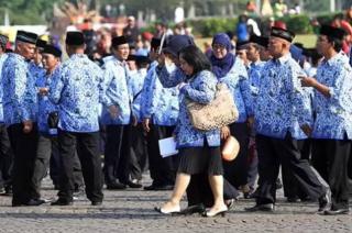 PNS Gigit Jari, Jokowi Urung Umumkan Kenaikan Gaji di Pidato Nota Keuangan APBN 2025