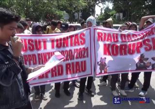 Massa Mahasiswa Desak Kejati Pro Aktif Tuntaskan Penyidikan Korupsi Perjalanan Dinas di Sekretariat DPRD Riau