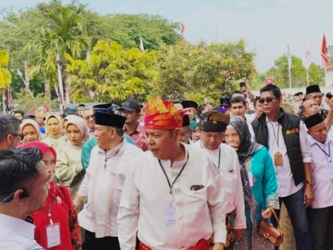 SF Hariyanto Antar Irving-Sugianto Mendaftar Pilkada Siak Padahal Masih Menjabat Sekdaprov Riau, Bawaslu Riau Cuma Ngomong Begini