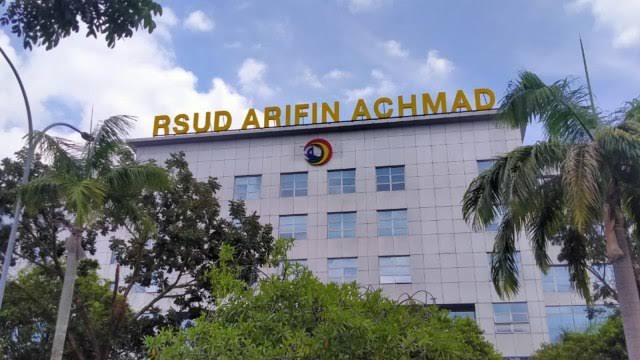 RSUD Arifin Achmad Setop Sementara 7 Layanan Bedah, Alat Medis Sedang Pemeliharaan