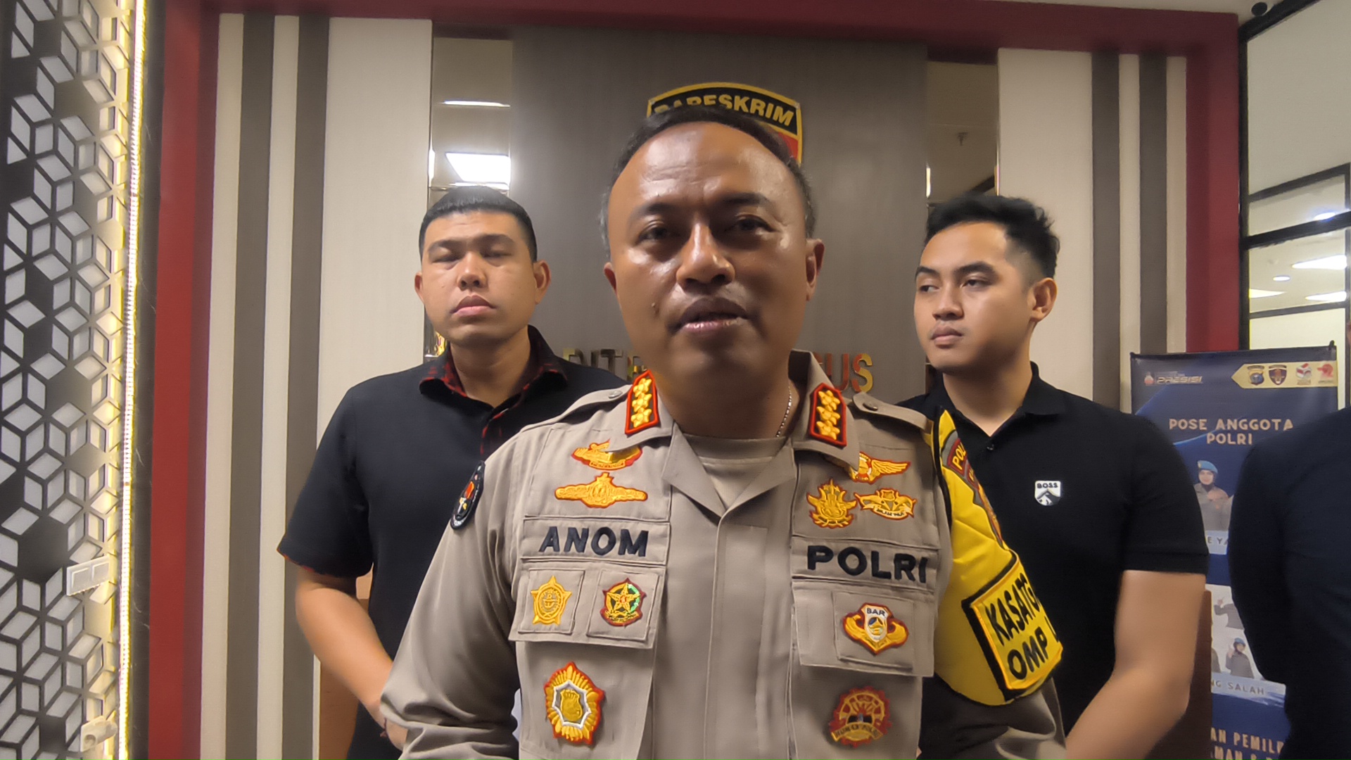 Sita Ribuan Dokumen dari Sekretariat DPRD Riau, Polisi Telisik Modus Korupsi Perjalanan Dinas Fiktif