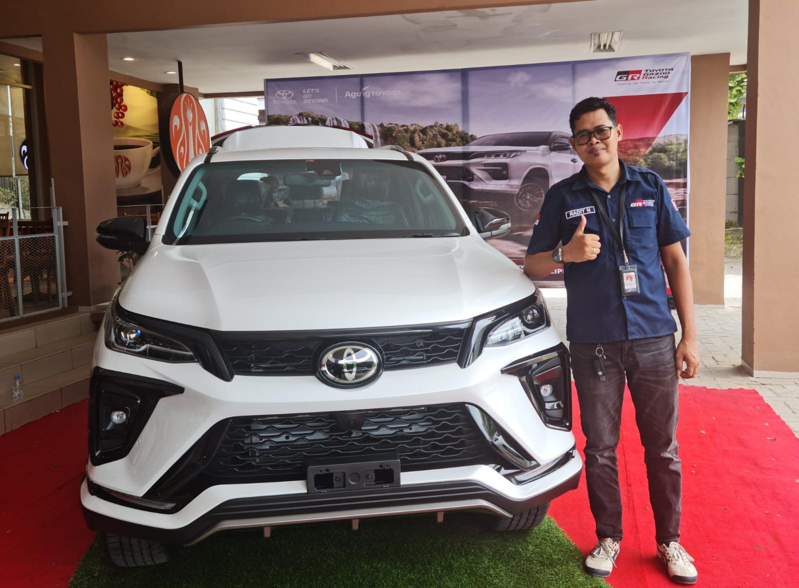 Agung Toyota Bagan Batu Selenggarakan Pameran di Suzuya, Optimis New Fortuner 2024 Booming