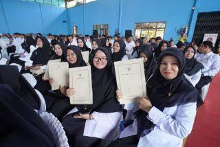 Nunggak 2 Bulan, Pemprov Riau Mengaku Gaji Guru PPPK Sedang Proses di Bank