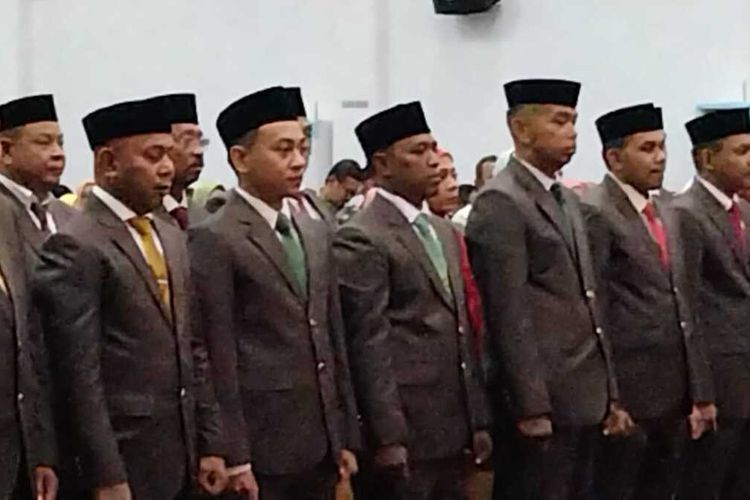 Sopir Truk Ini Dilantik Jadi Anggota DPRD, Ini Triknya Saat Berkampanye