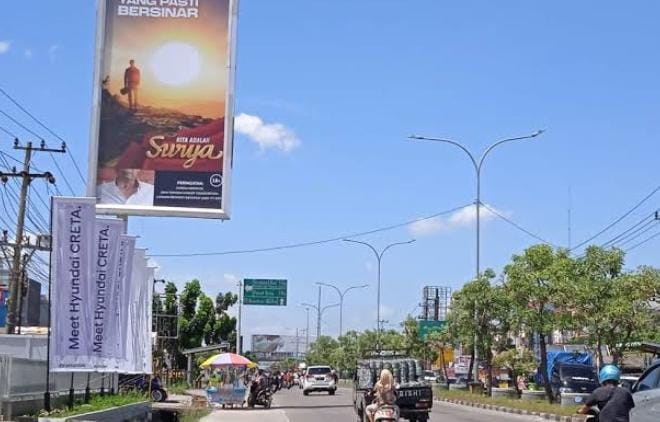 Sebelum Mendirikan Tiang Reklame, Pemko Pekanbaru Ingatkan Pengusaha Urus Izin PBG