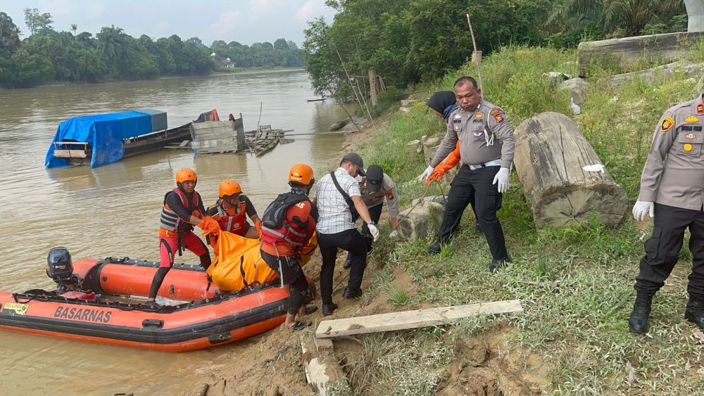 Kakek Pemancing Ikan di Sungai Kampar Tewas Tenggelam