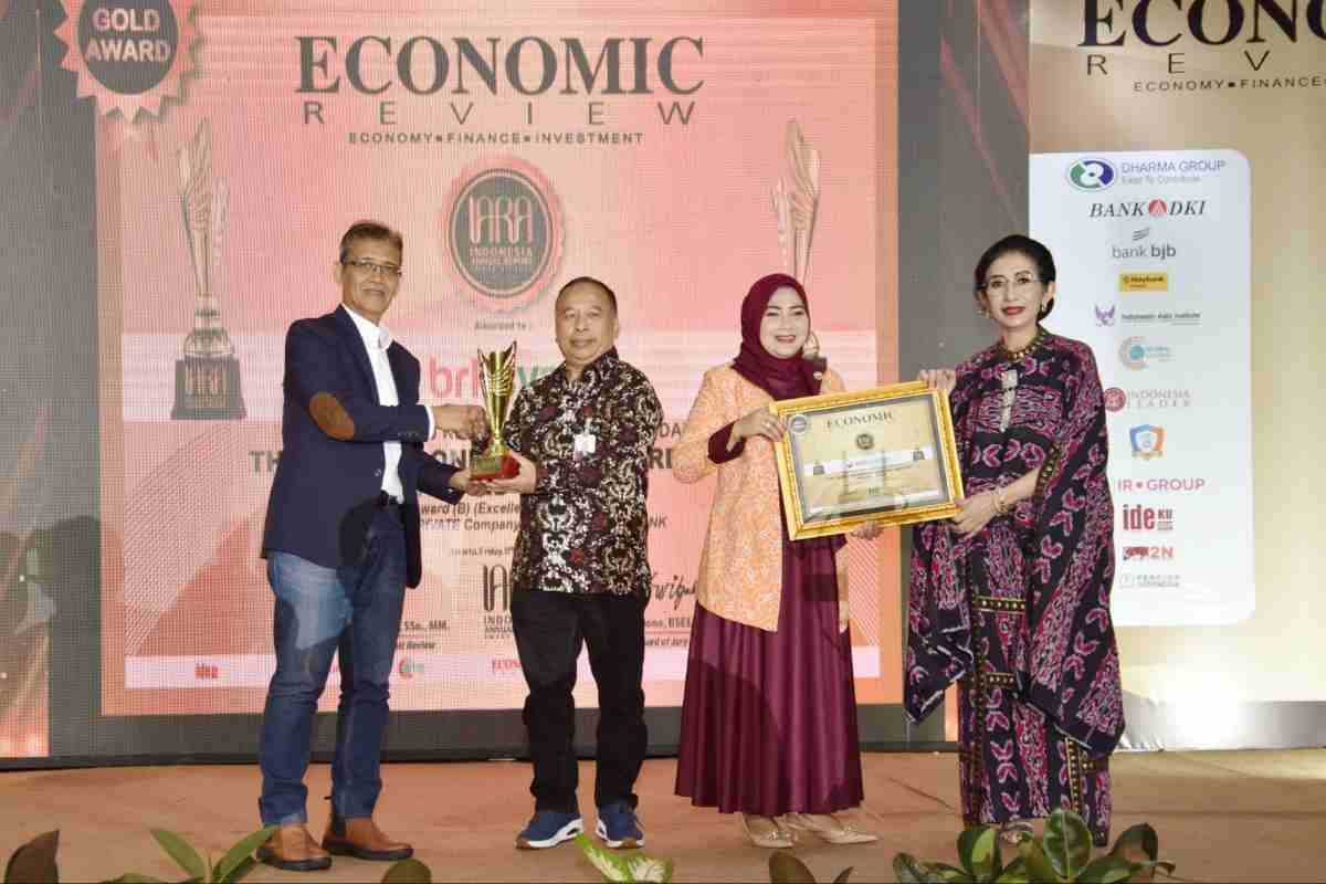 Bank Riau Kepri Syariah Raih The Best Indonesia Annual Report Award 2024 Kategori Private Company