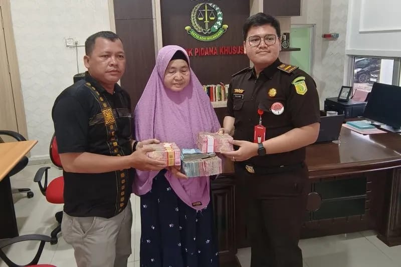 Kades Terpidana Korupsi di Rokan Hilir Kembalikan Uang Rp 294 Juta ke Kejaksaan