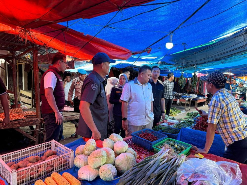 Dirkrimsus Polda Riau Ingatkan Penimbun Sembako, Turun ke Pasar Cek Harga dan Ketersediaan  Pangan