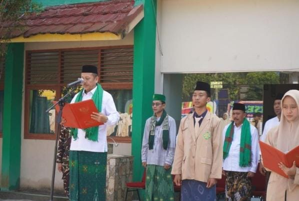 Peringatan Hari Santri Tahun 2024, Kakanwil Kemenag Riau Ajak Santri Jaga Persatuan