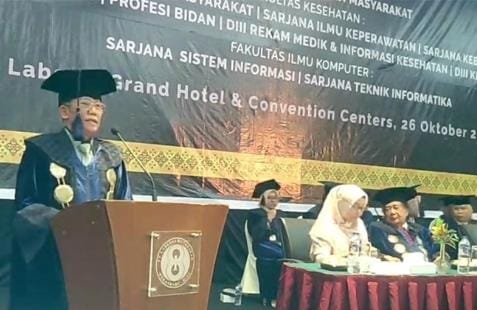 Universitas Hang Tuah Pekanbaru Wisuda 592 Mahasiswa