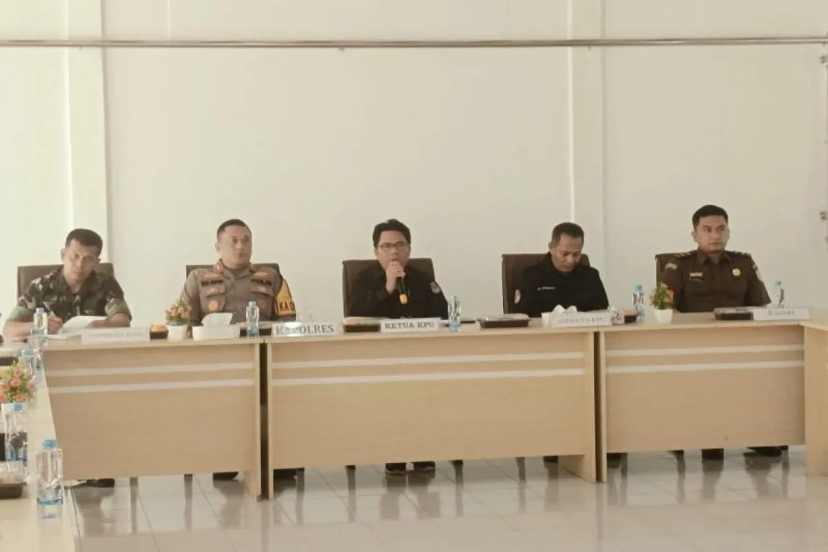 Debat Calon Bupati Rokan Hilir Digelar di Pekanbaru Gara-gara Tingkat Kerawanan Tinggi