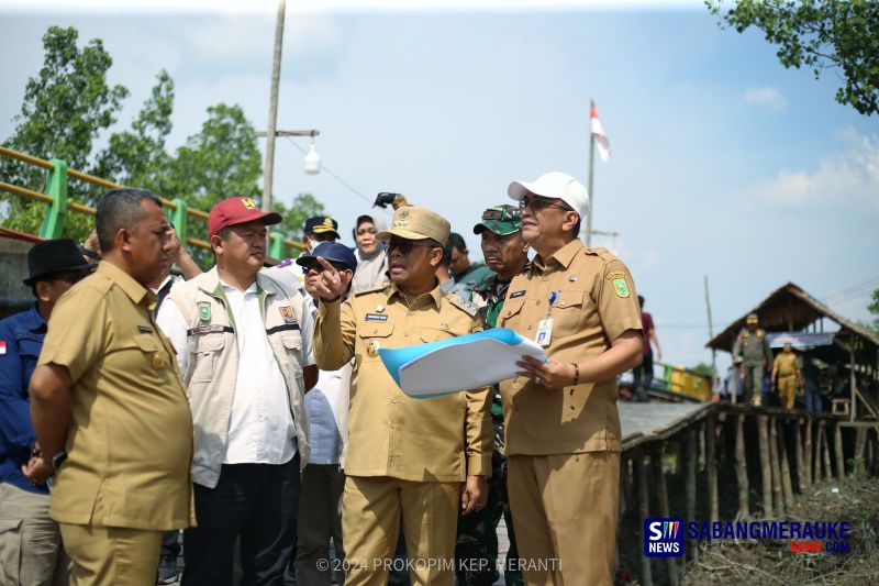 Pj Gubernur Riau Lakukan Kunjungan Kerja di Kepulauan Meranti, Pastikan Pembangunan Infrastruktur Berjalan Lancar