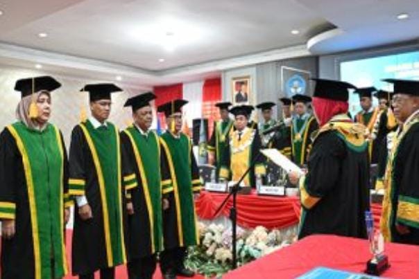 Empat Guru Besar Resmi Dikukuhkan, Rektor UNRI: Aset Berharga bagi Universitas