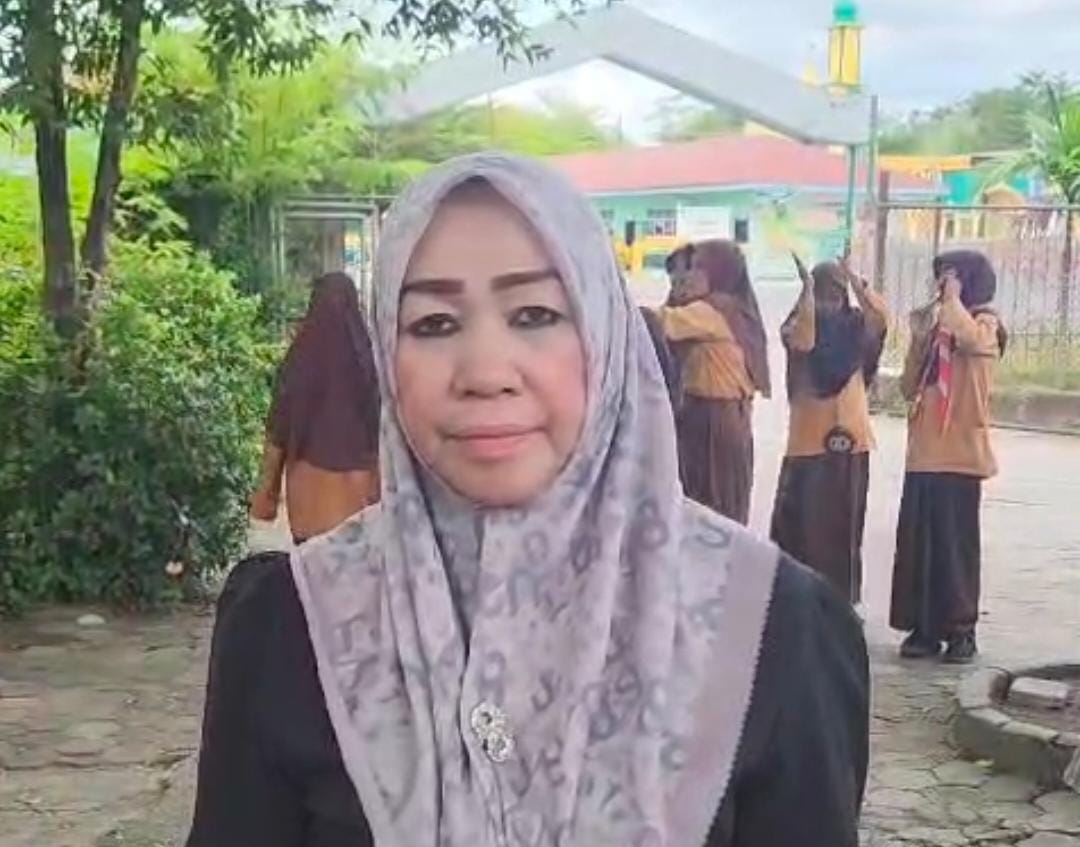 Sidak Anggota DPRD Pekanbaru Lindawati Temukan SD Negeri di Dekat PT PHR Tak Ada Air, Siswa Terpaksa Menyeberang Jalan Cari Toilet