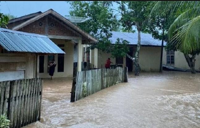 Waspada Banjir, KPU Rokan Hulu Pastikan 1.151 TPS Tetap Laksanakan Pilkada 2024