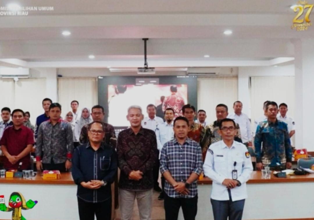 Galeri: KPU Riau Laksanakan Rakor Persiapan Pemungutan dan Penghitungan Perolehan Suara Pilgub Riau 2024