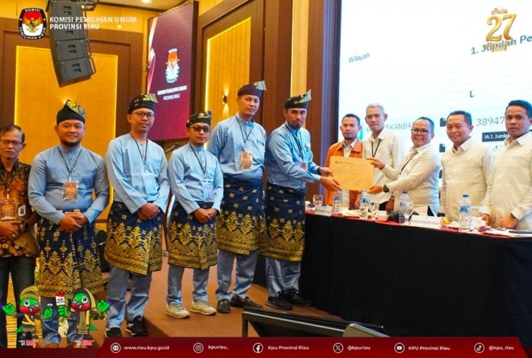 Galeri: KPU Riau Selenggarakan Rapat Pleno Penetapan Hasil Perolehan Suara Pilkada Gubernur dan Wakil Gubernur Riau 2024