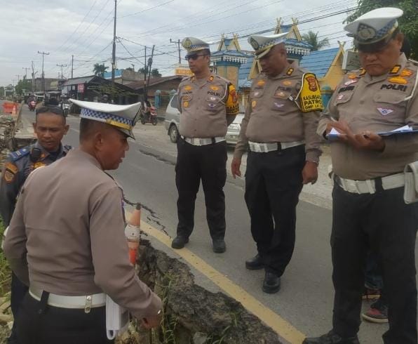 Jelang Operasi Lilin, Dit Lantas Polda Riau Tinjau Jalan Rusak di Inhil