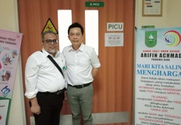 Dua Dokter RSUD Arifin Achmad Temukan Metode Inovatif Tangani Tumor Hemangioma Tanpa Operasi