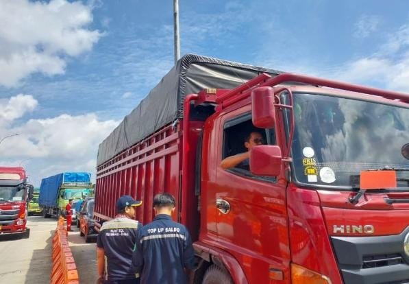 Tol Trans Sumatera di Riau Alami Lonjakan Volume Kendaraan Selama Libur Nataru