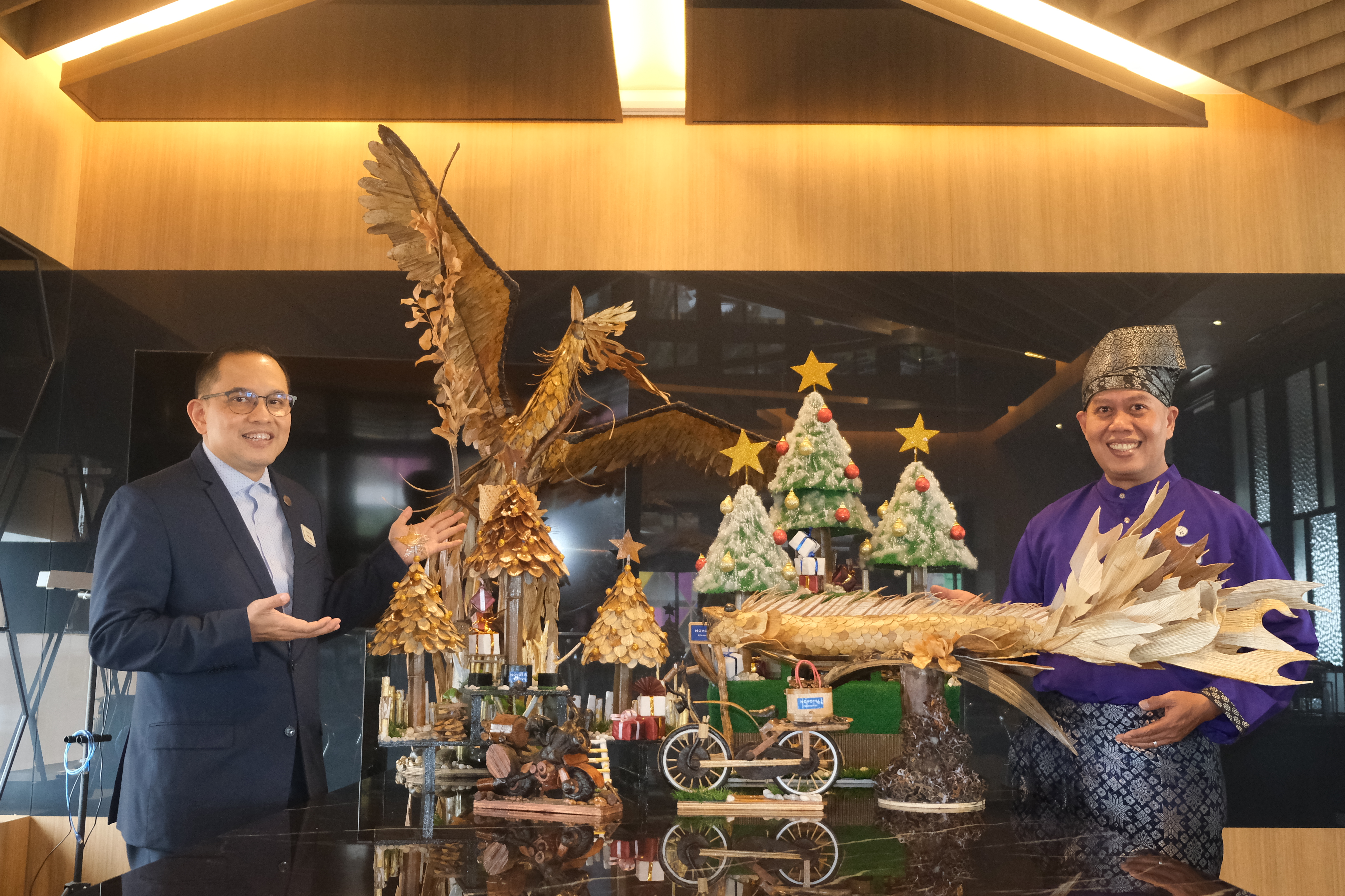 Novotel Pekanbaru Hadirkan Keindahan Natal dengan Sentuhan Kreatif dan Ramah Lingkungan