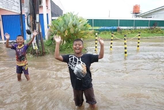 Supertim Pasukan Kuning Dikerahkan PUPR Pekanbaru Atasi Potensi Banjir