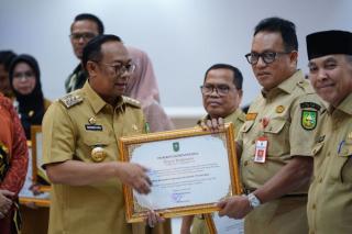 Dispersip Juara 1, Diskominfotik Peringkat Kedua Pengawasan Kearsipan Internal di Lingkungan Pemprov Riau