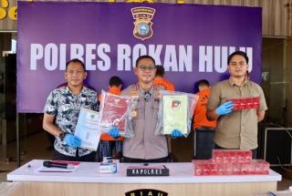 Polres Rohul Tangkap Wanita Pemilik Toko Jual Rokok Luffman 5.000 Bungkus