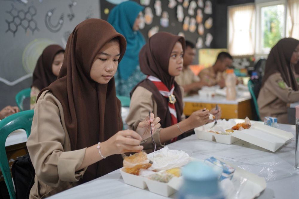 Makan Bergizi Gratis Tingkat SMA di Riau Tunggu Arahan BGN