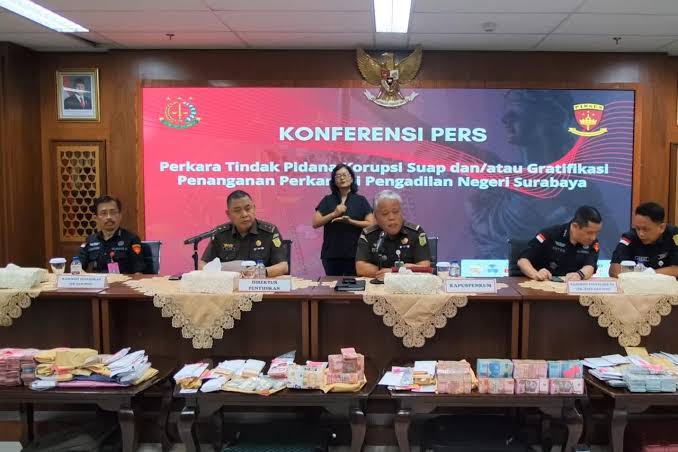 Uang Rp 21 Miliar Disita dari Rumah Ketua Pengadilan Negeri, Diduga Terkait Suap Perkara