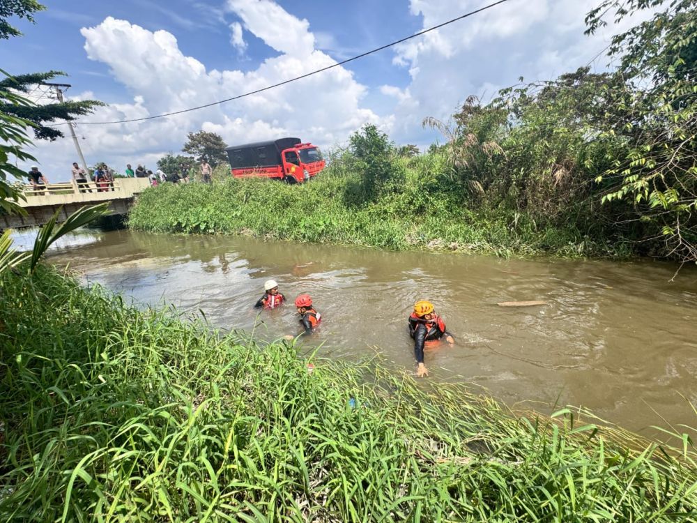 Bocah 9 Tahun Hanyut di Parit Perumahan Panji Residence Kualu