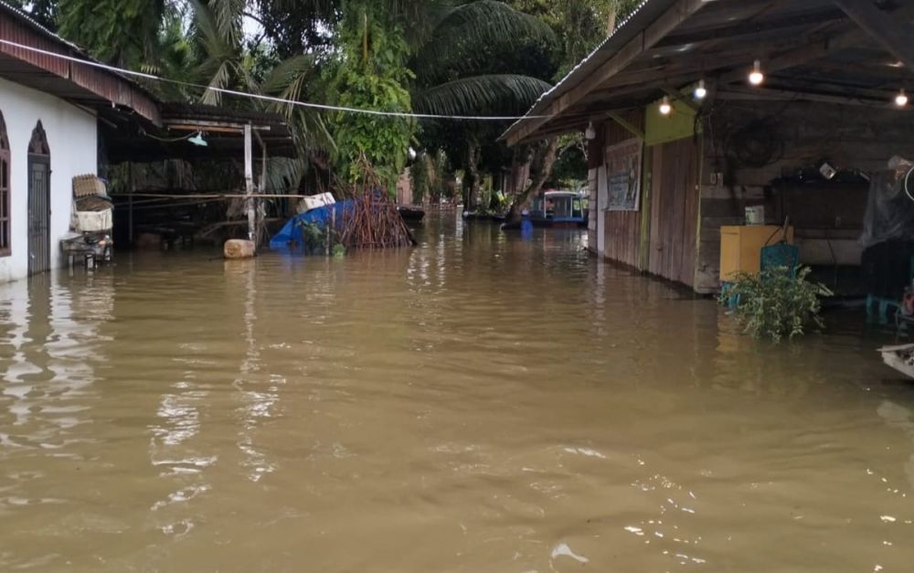 Banjir di Rohul Rendam Ribuan Rumah, Jalan Lintas Putus