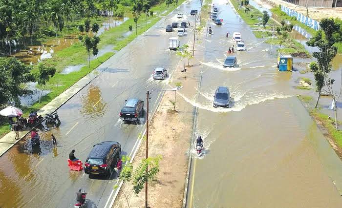 Banjir di Riau Sudah Surut, Status Bencana Hidrometeorologi Belum Dicabut