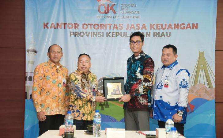 Lewat GENCARKAN, BRK Syariah Bersama OJK Kepri Dorong Literasi Keuangan