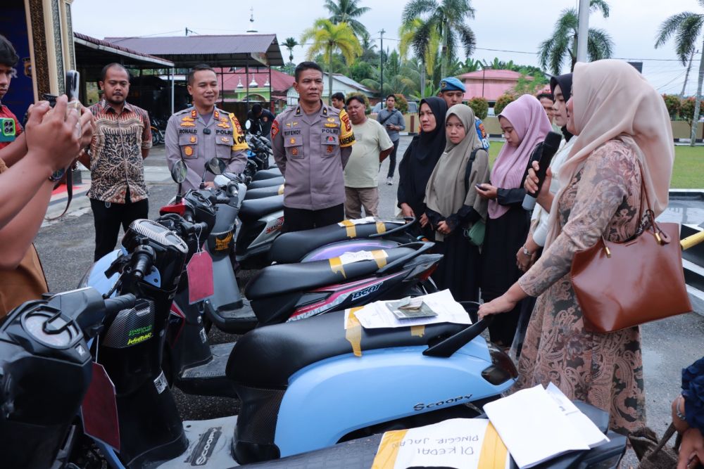 Polres Kampar Ungkap Kasus Curanmor, 13 Sepeda Motor dan 1 Tersangka Diamankan