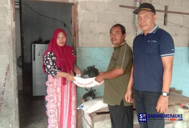 PT APS Kembali Gelar Program CSR 2024, Bagikan 145 Paket Sembako Kepada Warga Desa Mahato Suka Jaya