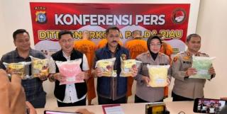 Polisi Usut Bos Pemilik 9 Kg Sabu-39 Ribu Pil Ekstasi di Pelalawan Tujuan Palembang