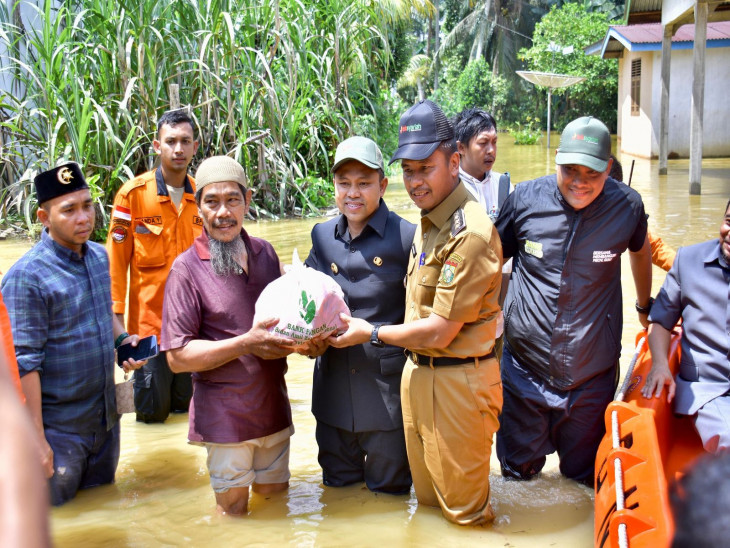 Banjir Musiman Dampak PLTA Koto Panjang, Gubri Abdul Wahid Minta Pemerintah Pusat Bangun Bendungan