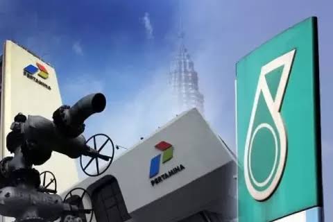 Pertamina Digerogoti Skandal Megakorupsi, Ini Perbandingan Asetnya dengan Petronas Malaysia